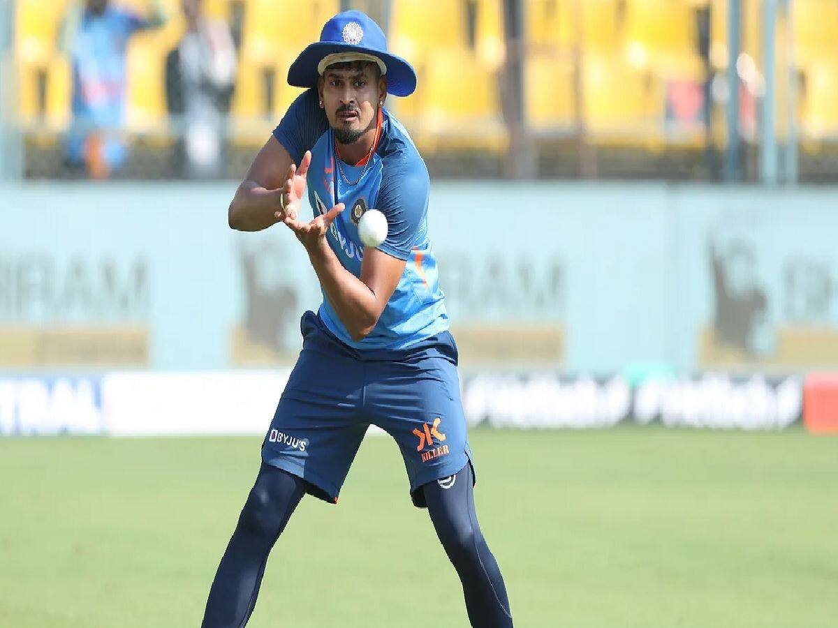 श्रेयस अय्यर आईपीएल से भी हो सकते हैं बाहर, कप्तान रोहित शर्मा ने चोट पर दिया यह अपडेट